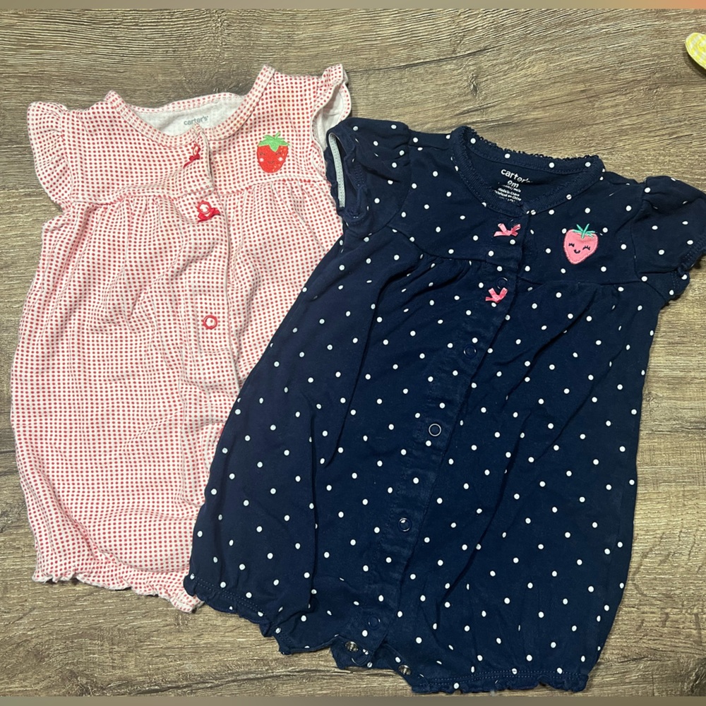 Carters romper set. 9 months.